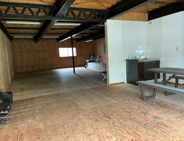 �y���ԁE���r���O�z�@