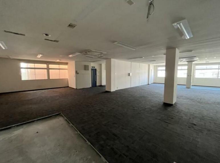 �y���̑������E�X�y�[�X�z�@