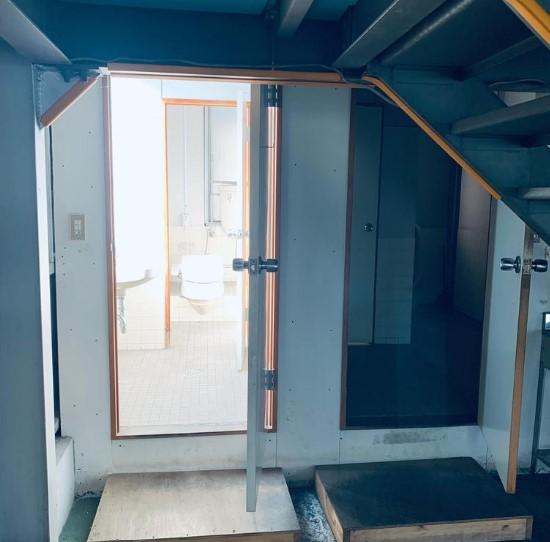 �y�g�C���z�@