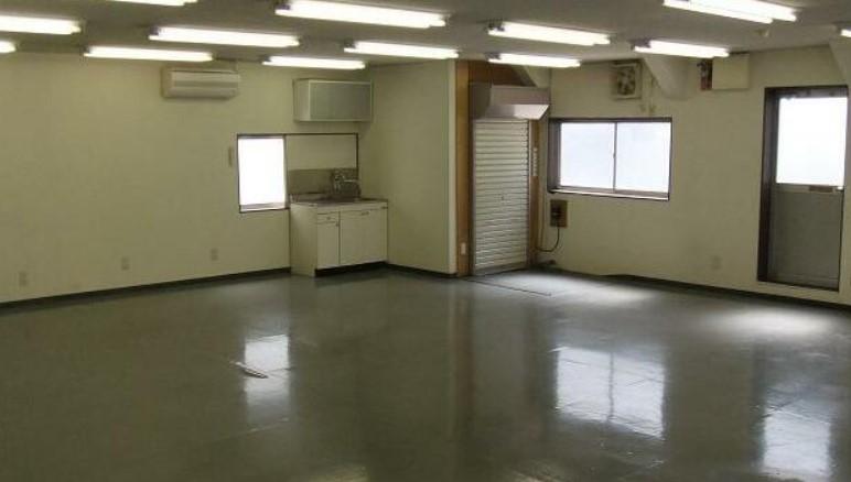 �y���̑������E�X�y�[�X�z�@