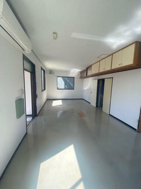 �y���̑������E�X�y�[�X�z�@